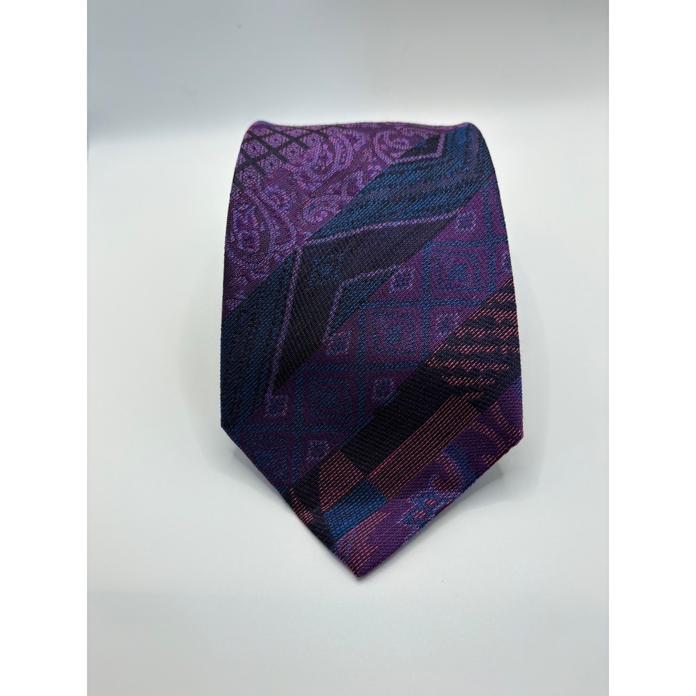 Bernard Hill Mens Silk Blend Tie Purple Blue Paisley Geometric Pattern 3.75 Wide